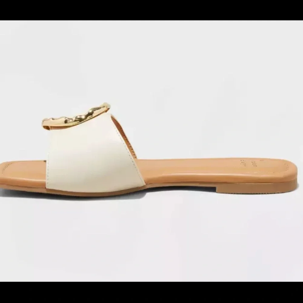 A New Day Bennie Sandals, Cream/Gold, Memory Foam, Size 6.5, NIB‎